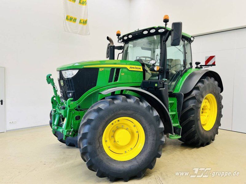 John Deere 6R 195