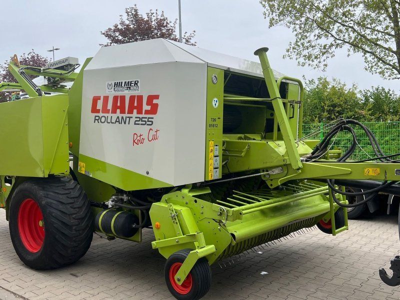 Claas Rollant 255 UniWrap