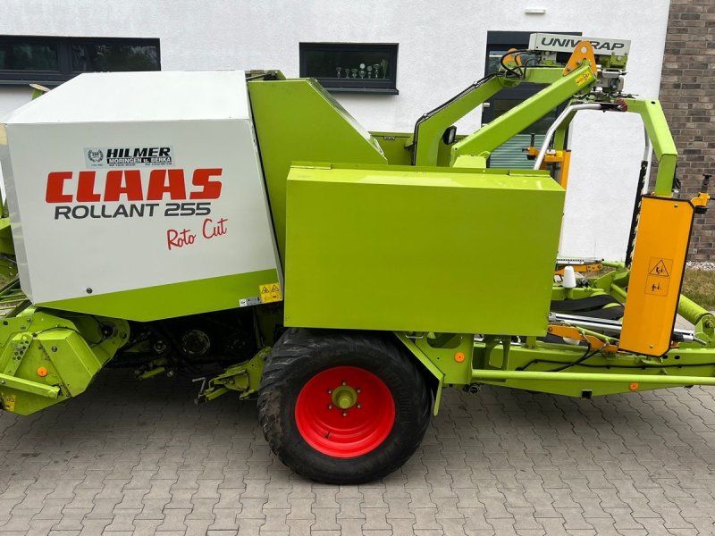 Claas Rollant 255 UniWrap