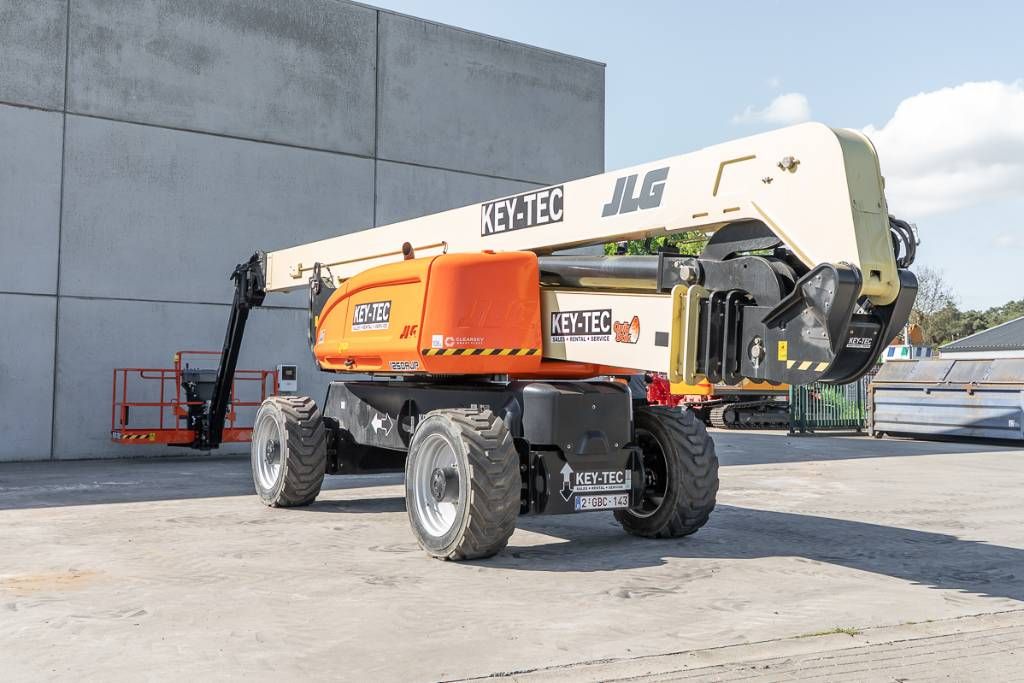 JLG 1250 AJP