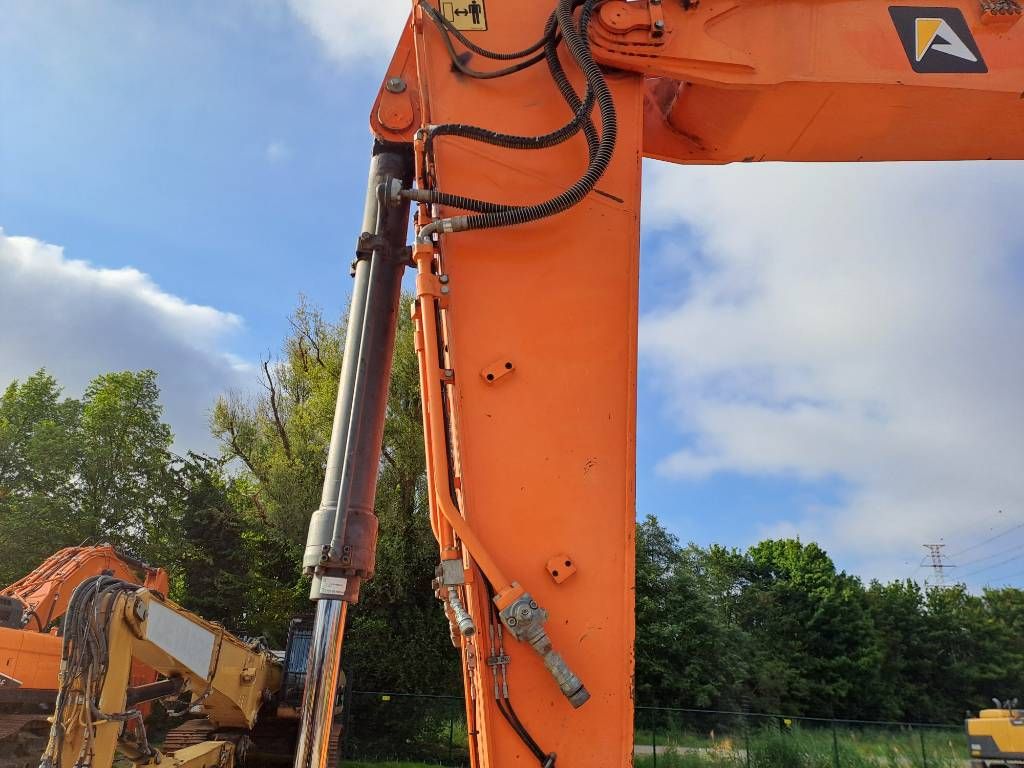 Doosan DX235LCR-5