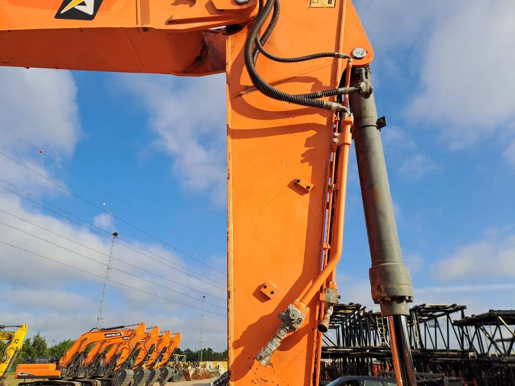 Doosan DX235LCR-5