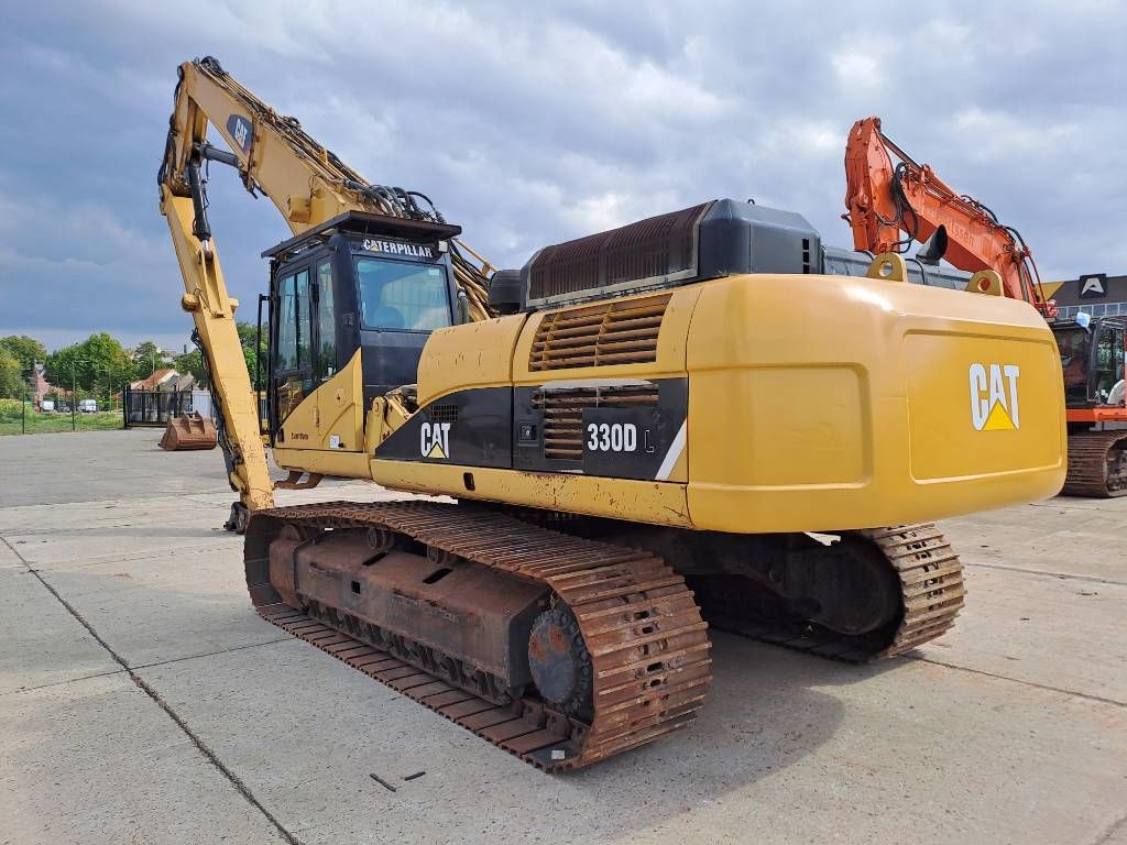 CAT 330DL UHD (21m UHD + standard boom)