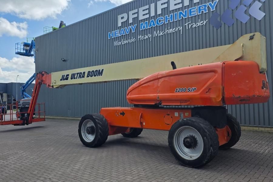JLG 1200SJP Diesel, 38.7m Working Height, 23.5m Reach,