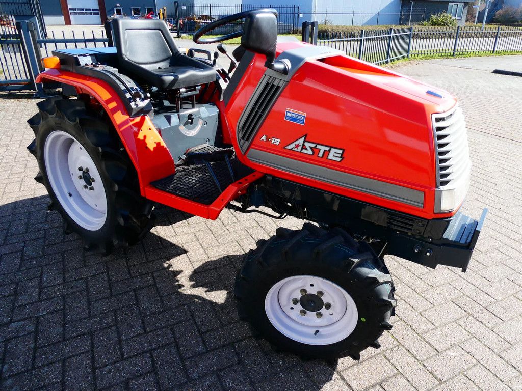 Kubota Aste A-19 4wd / 1321 Draaiuren / Zijschakeling