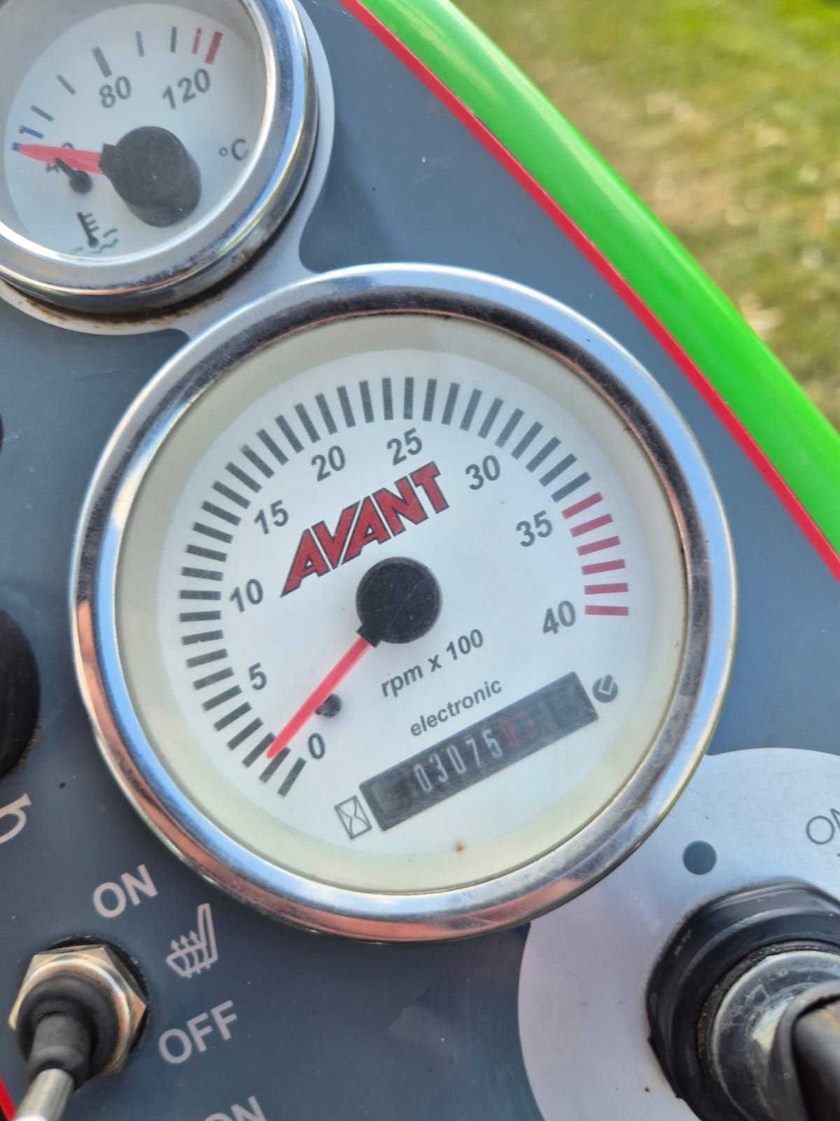 Avant 750