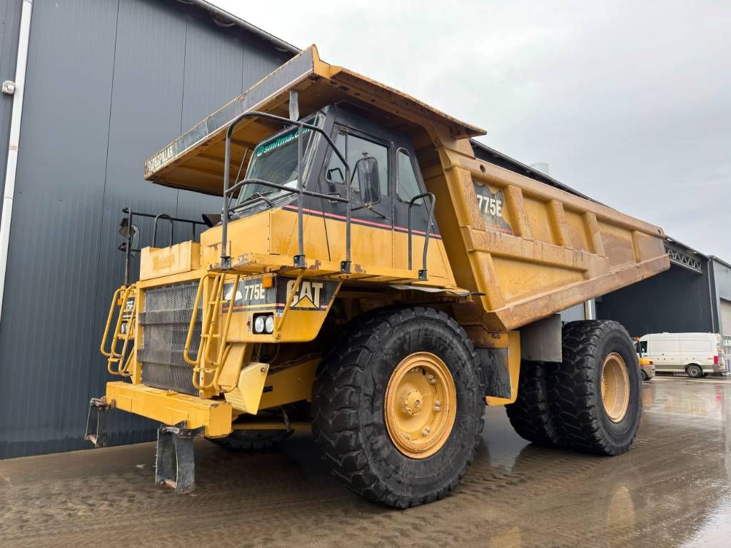 CAT 775E