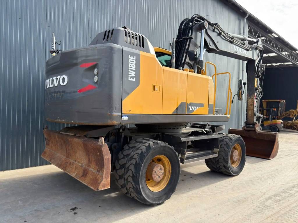 Volvo EW180E