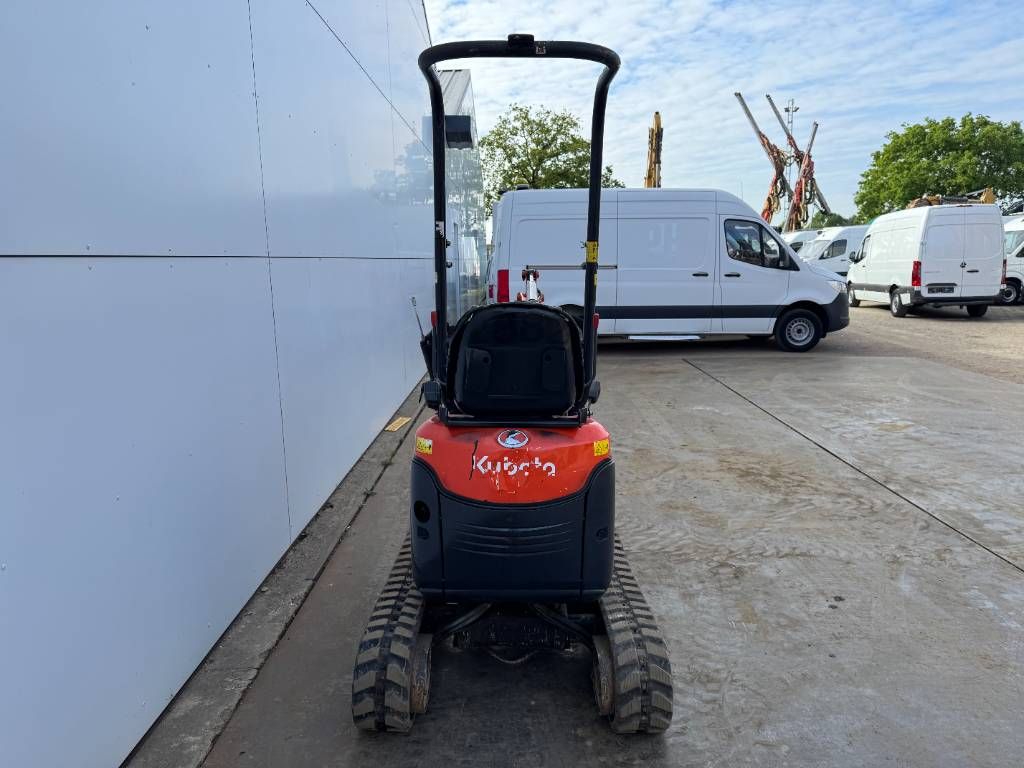 Kubota U10-3 - Hydr. Undercarriage / Hammer Lines