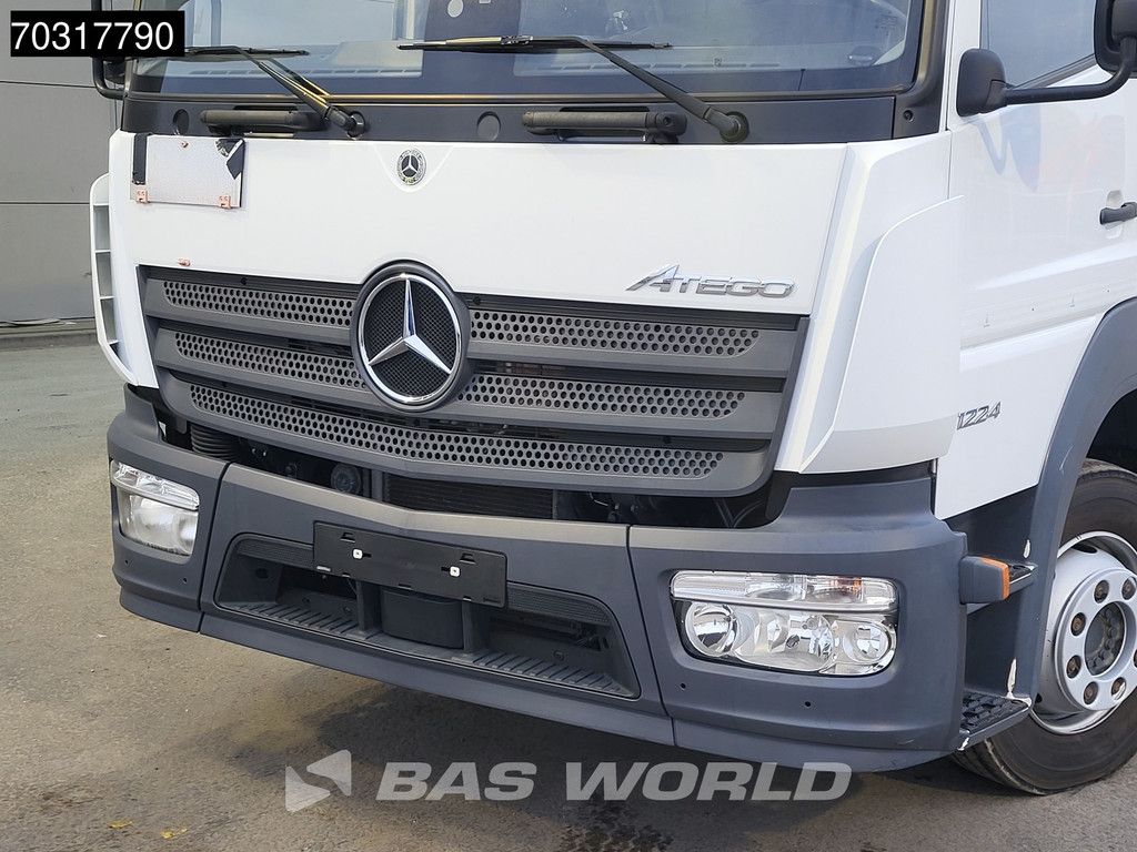 Mercedes Atego 1224 4X2 12tonner Box heating 1500kg Ladebordwand Automatic Euro 6