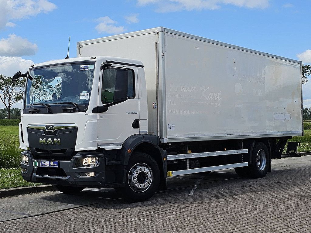 M.A.N. 18.250 TGM