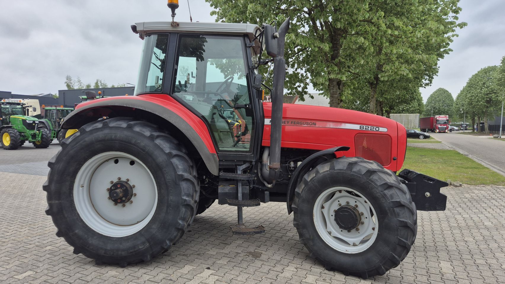 Massey Ferguson 8220 Dynashift