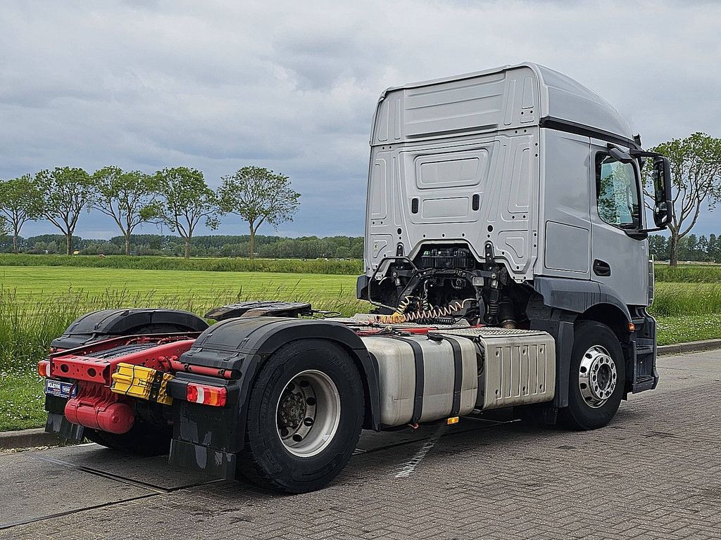 MERCEDES-BENZ ACTROS 1843