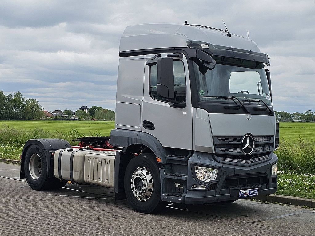 MERCEDES-BENZ ACTROS 1843