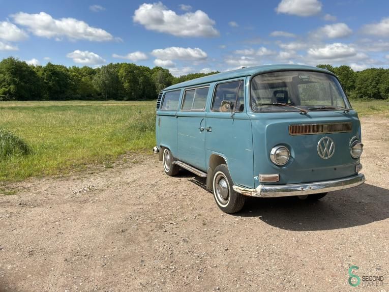 Car's Volkswagen T2 1975