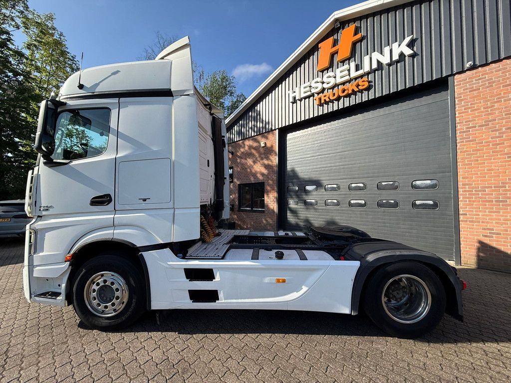 Mercedes-Benz Actros 1842 4x2 Bigspace 2x tank 2 Bedden Koelkast NL Truck