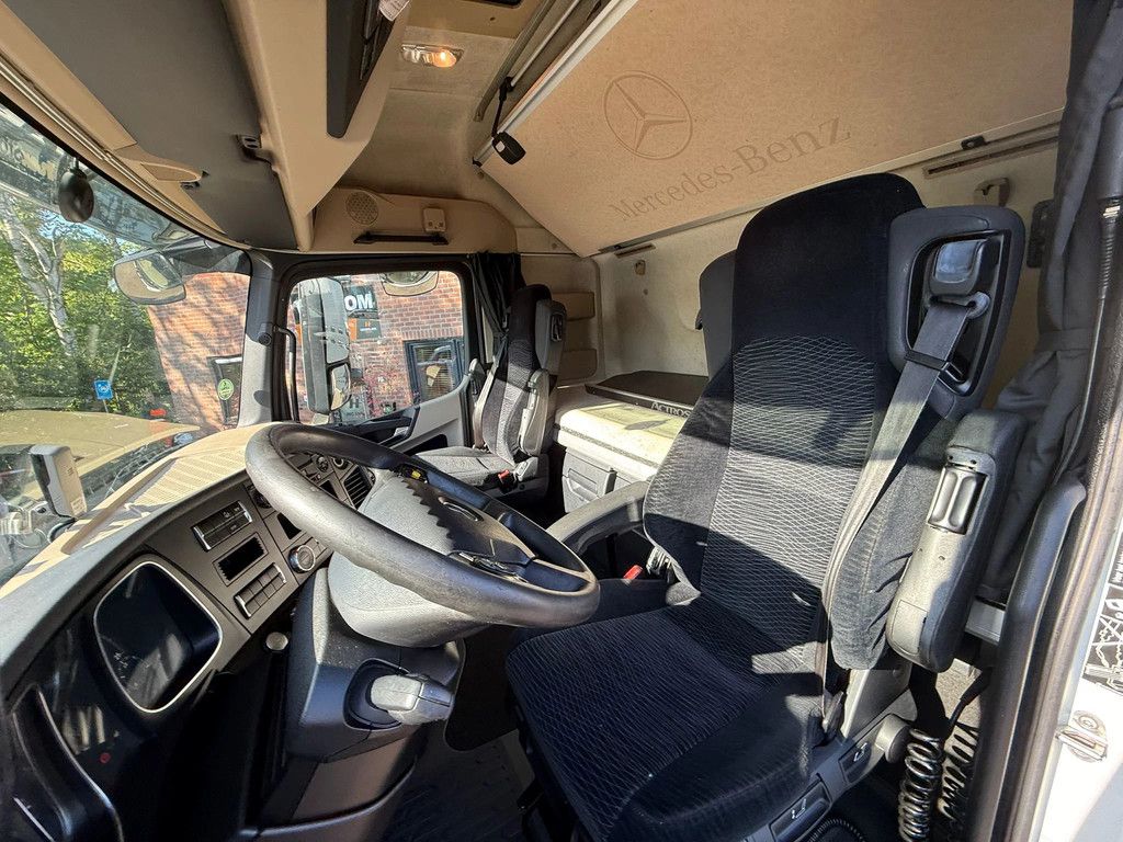 Mercedes-Benz Actros 1842 4x2 Bigspace 2x tank 2 Bedden Koelkast NL Truck