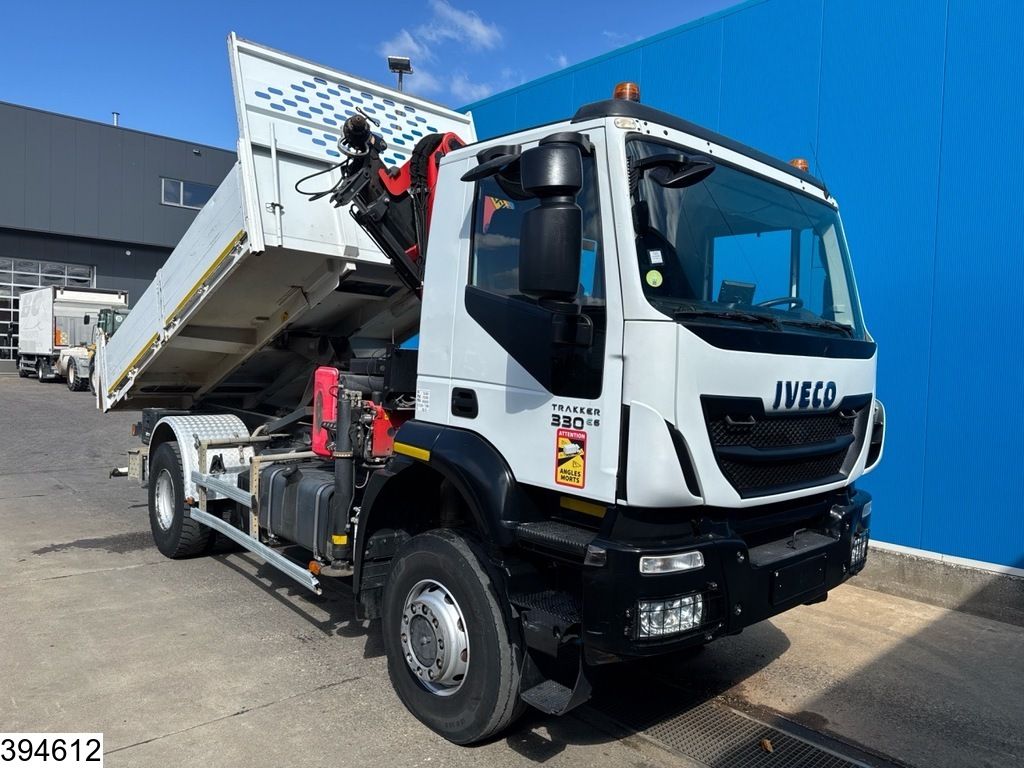 Iveco Trakker 330 4x4, EURO 6, Palfinger, Remote