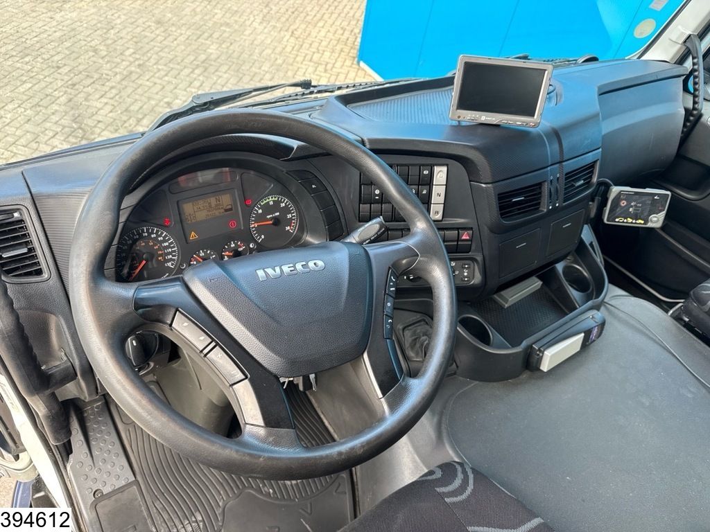 Iveco Trakker 330 4x4, EURO 6, Palfinger, Remote