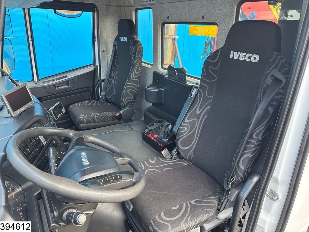 Iveco Trakker 330 4x4, EURO 6, Palfinger, Remote