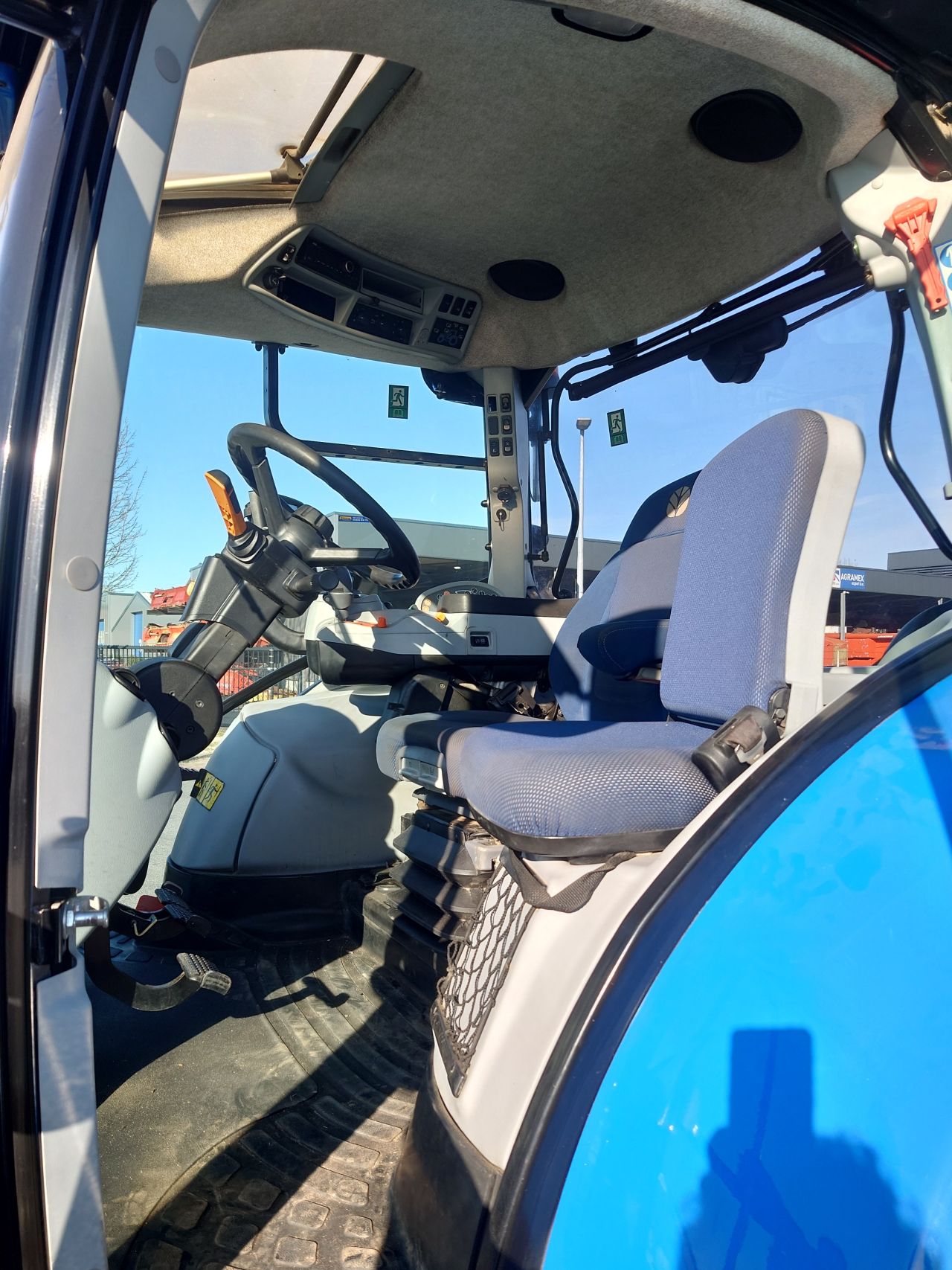 New Holland T7.245 Autocommand StageV 40km/h Eco