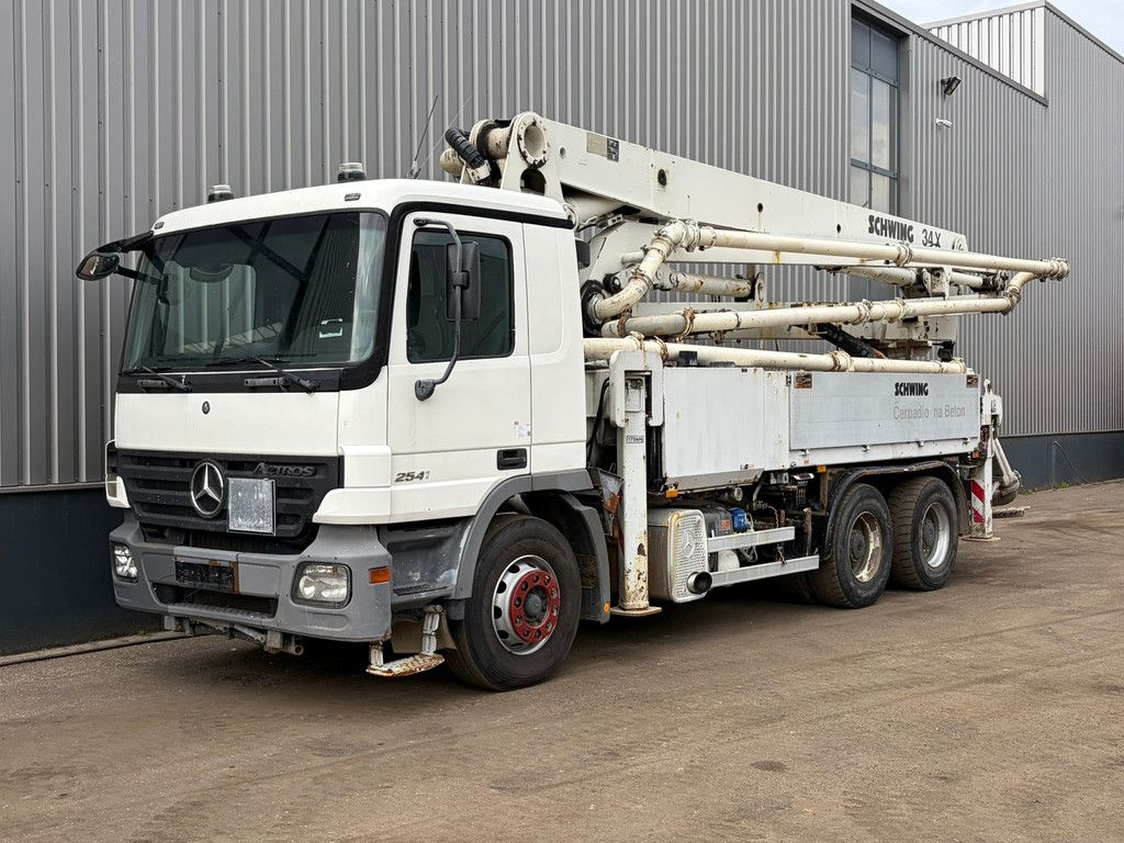 MercedesBenz 2641 Concrete Pump
