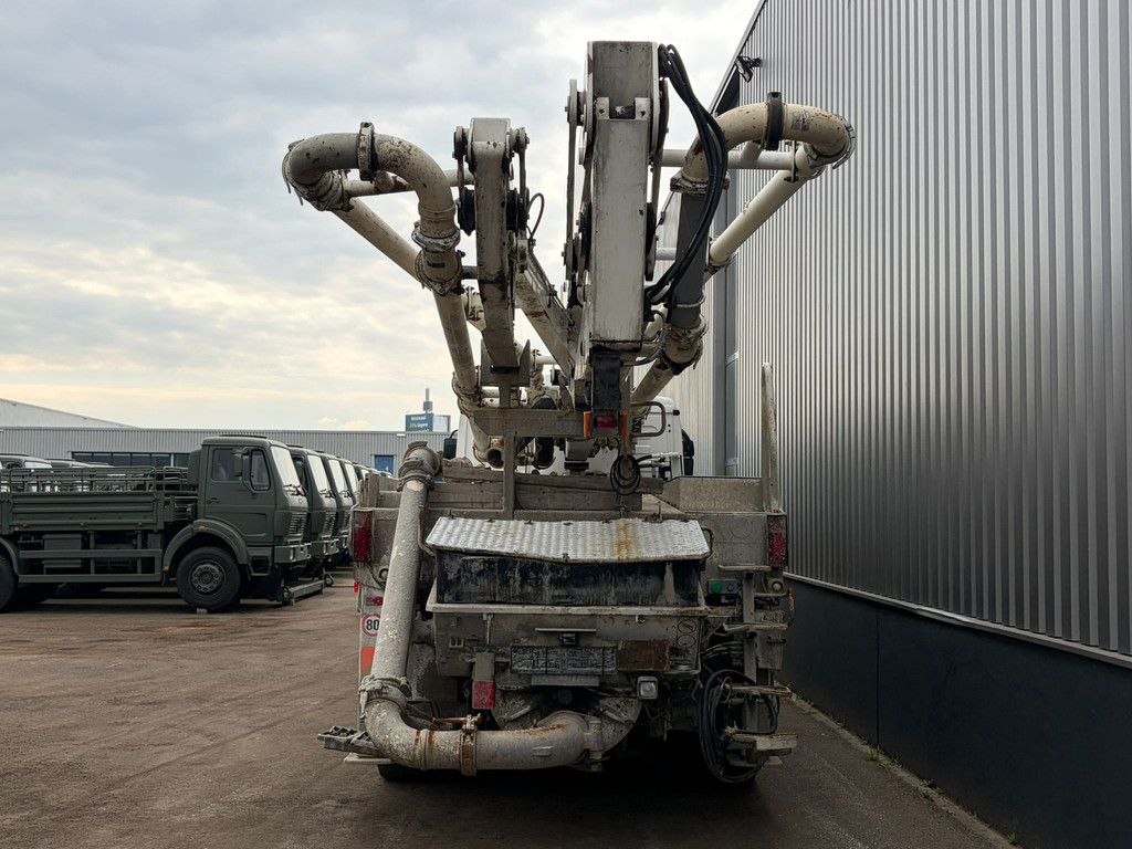 MercedesBenz 2641 Concrete Pump
