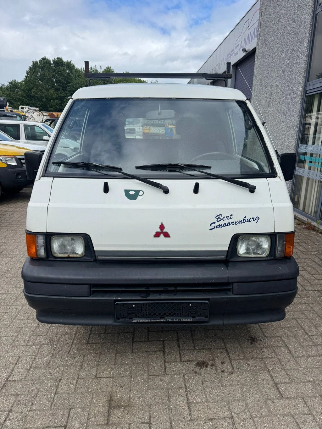 Mitsubishi L 300 **LONG CHASSIS-2X SLIDINGDOOR**