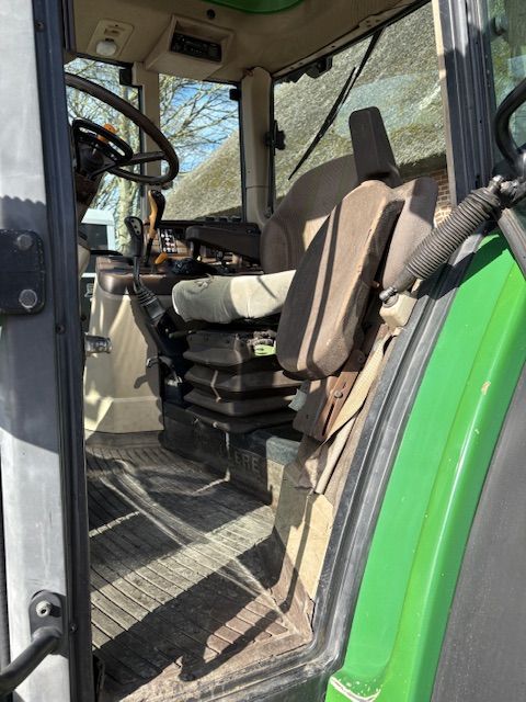 John deere 6310