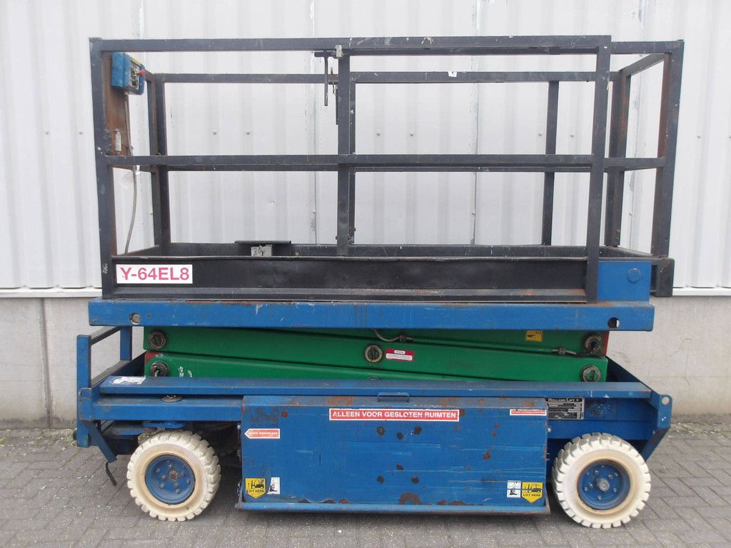 Schaarhoogwerker Holland Lift Monostar Y-64EL8 8.40m Elektrisch 2003