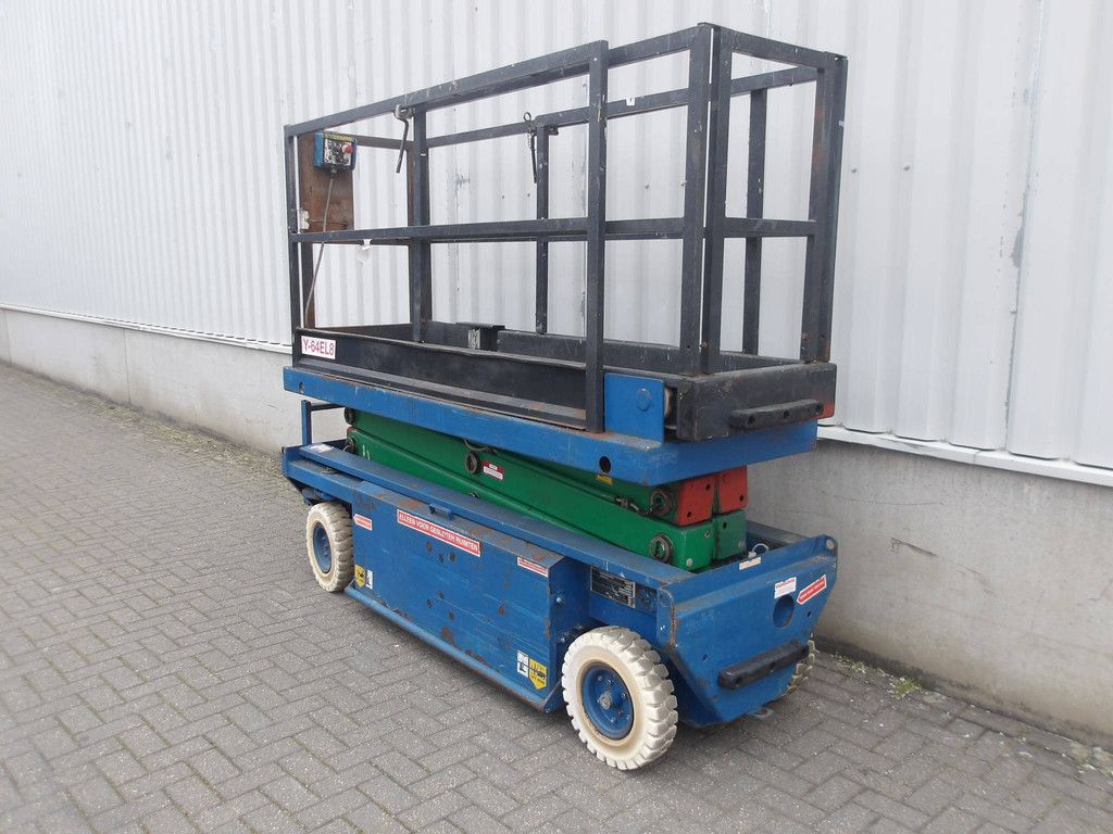 Schaarhoogwerker Holland Lift Monostar Y-64EL8 8.40m Elektrisch 2003