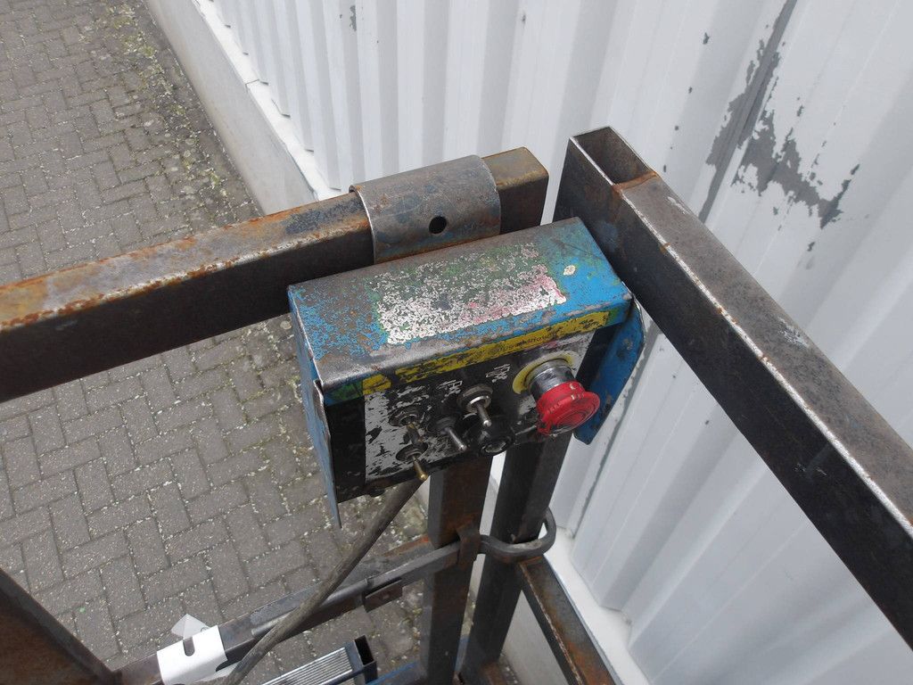 Schaarhoogwerker Holland Lift Monostar Y-64EL8 8.40m Elektrisch 2003
