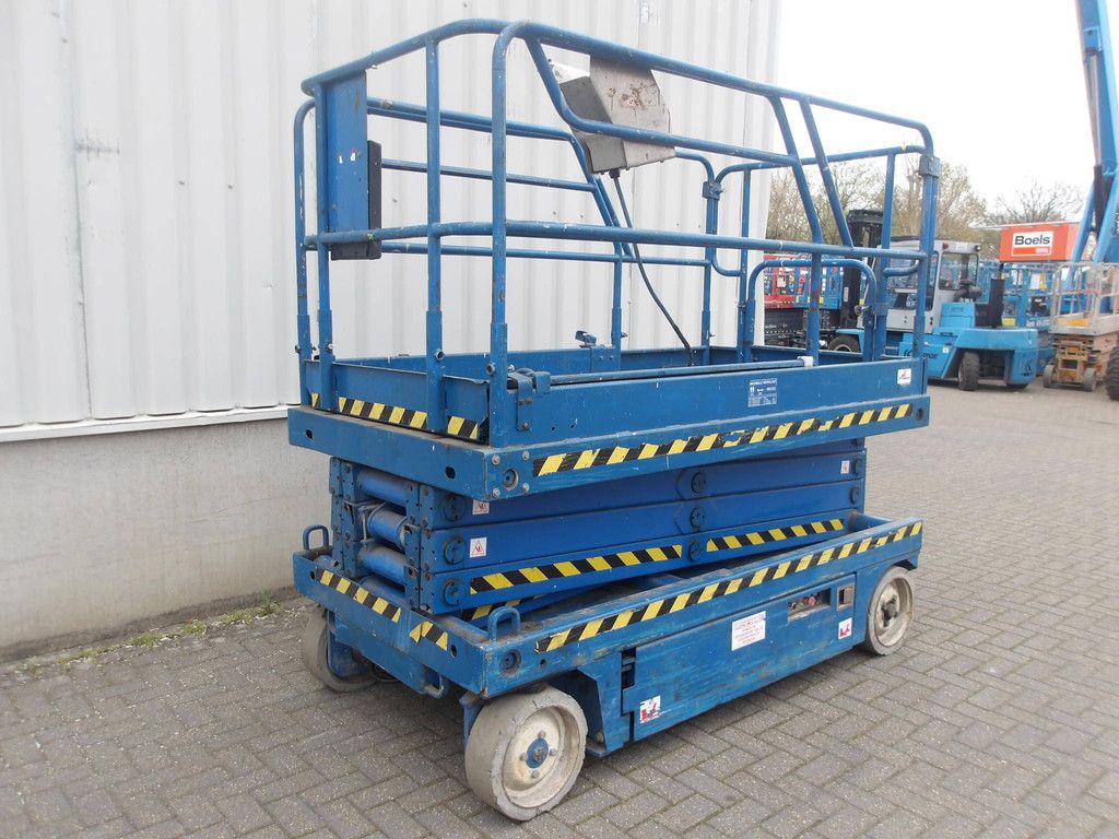 Scissor Lift Upright X26 10m Electric 2000