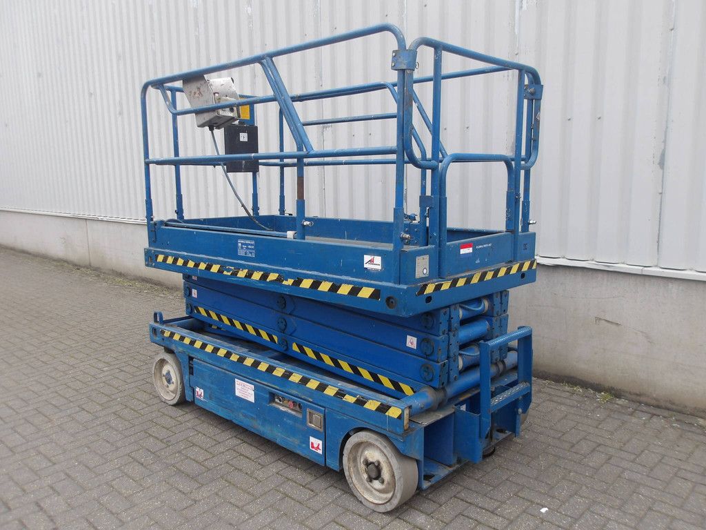 Scissor Lift Upright X26 10m Electric 2000