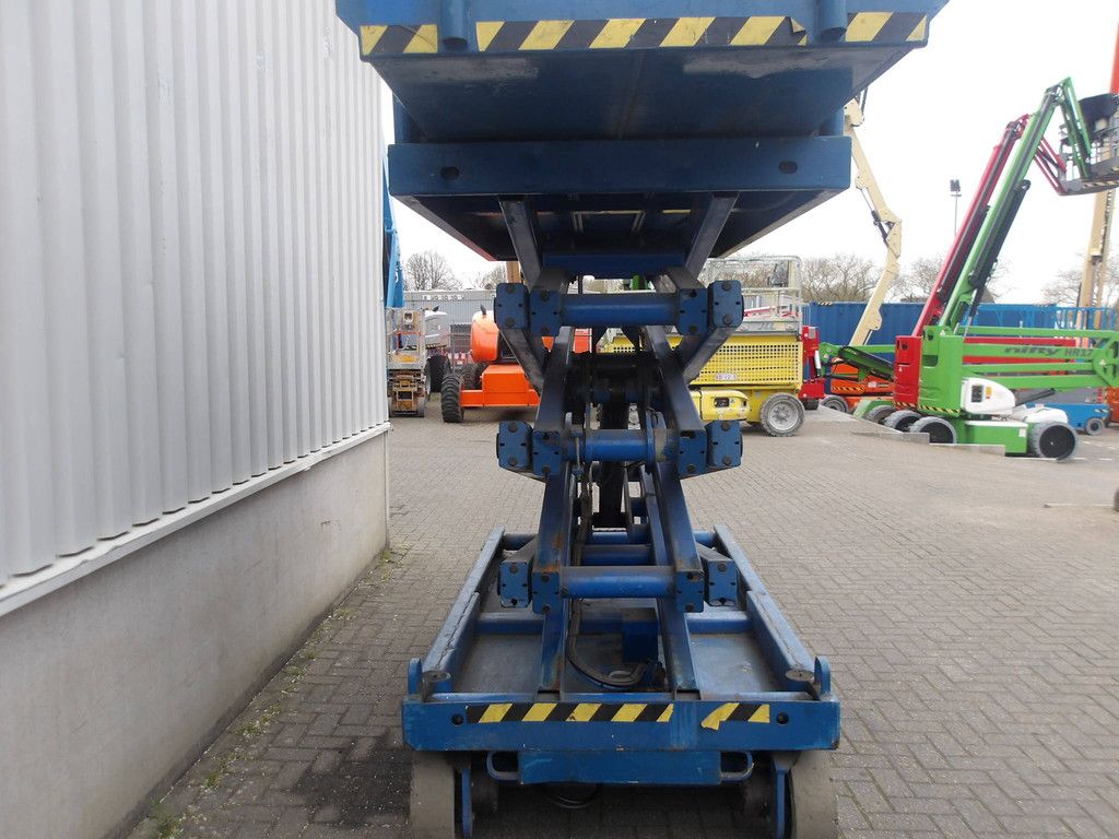 Scissor Lift Upright X26 10m Electric 2000