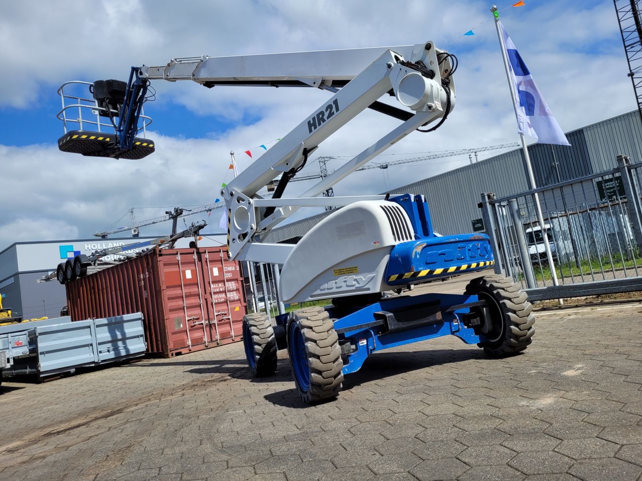 Nifty HR 21 4x4 hoogwerker 21m!!!