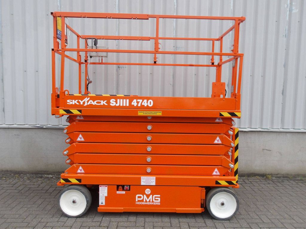 Skyjack SJ4740 Electric Scissor Lift 13.69m 2018