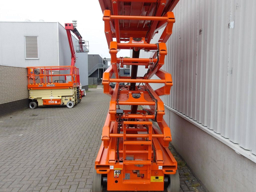 Skyjack SJ4740 Electric Scissor Lift 13.69m 2018