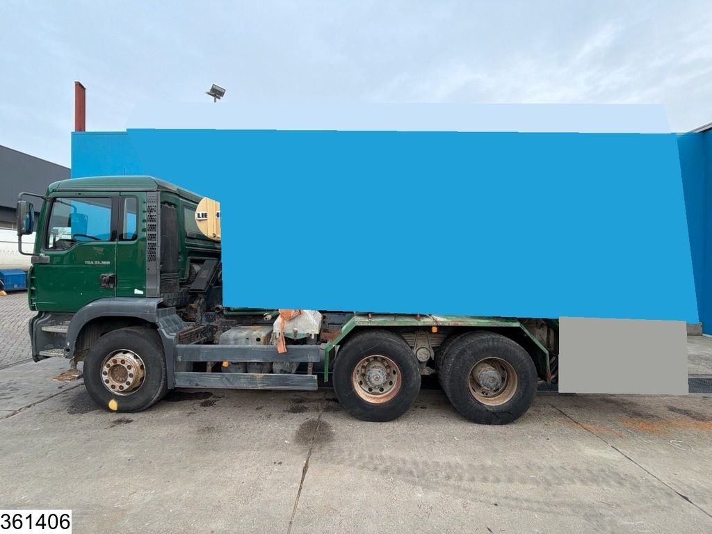 MAN TGA 33 360 6x4, Steel suspension