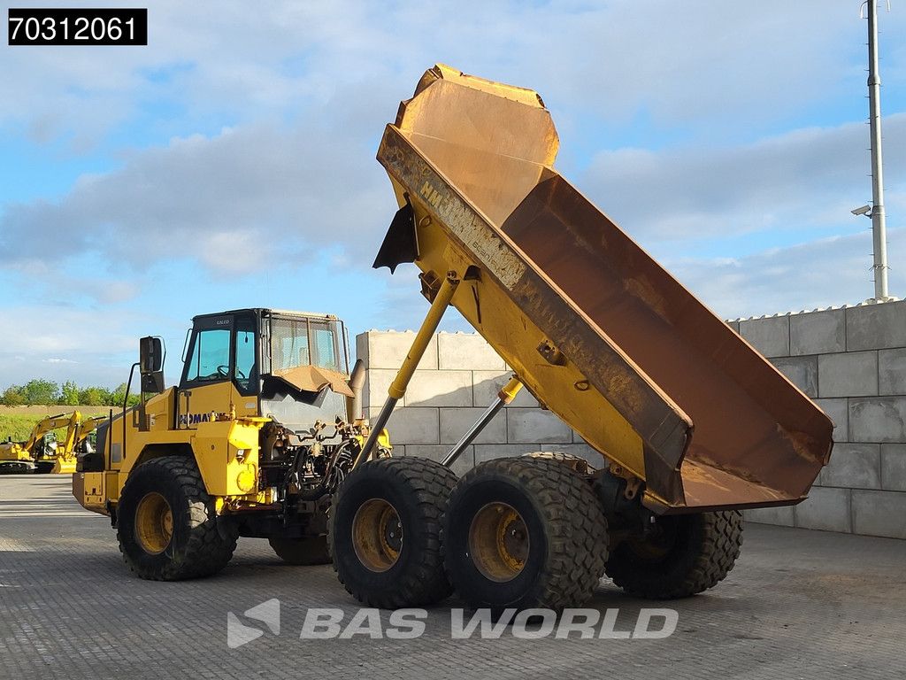 Komatsu HM300-2