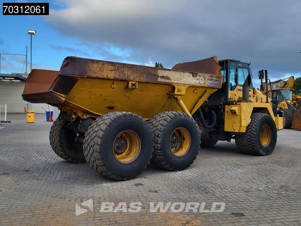 Komatsu HM300-2