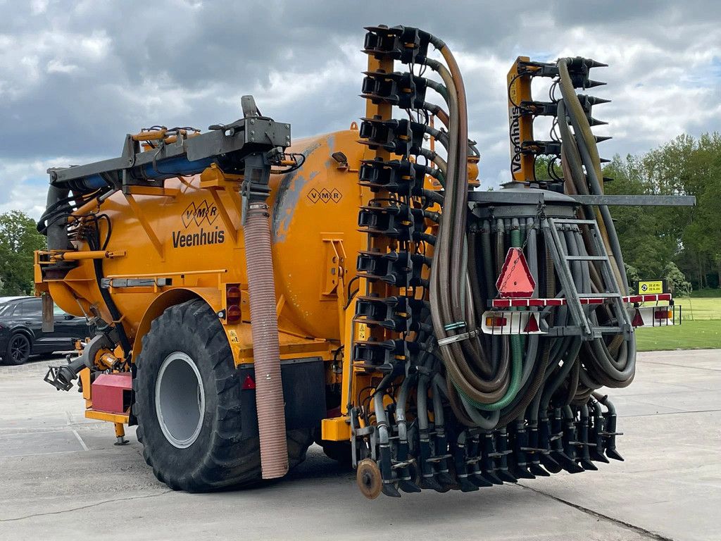 Veenhuis HDG 14000 Bemestertank + bemester Turbovuller Kenteken