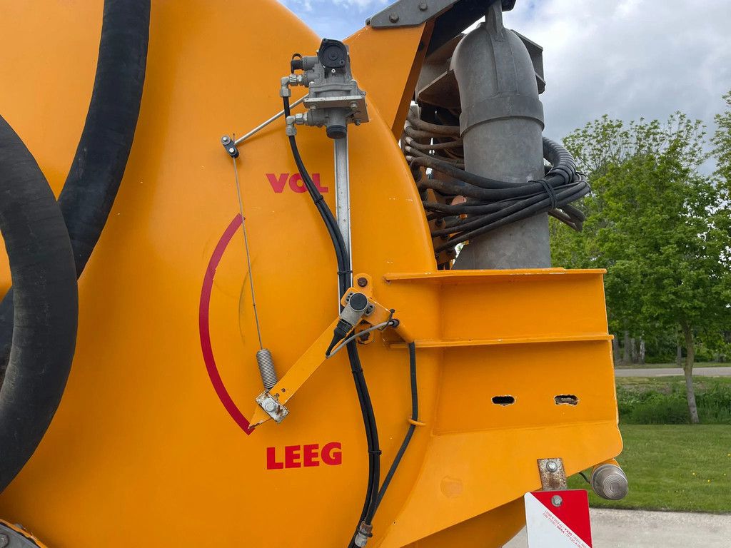 Veenhuis HDG 14000 Bemestertank + bemester Turbovuller Kenteken