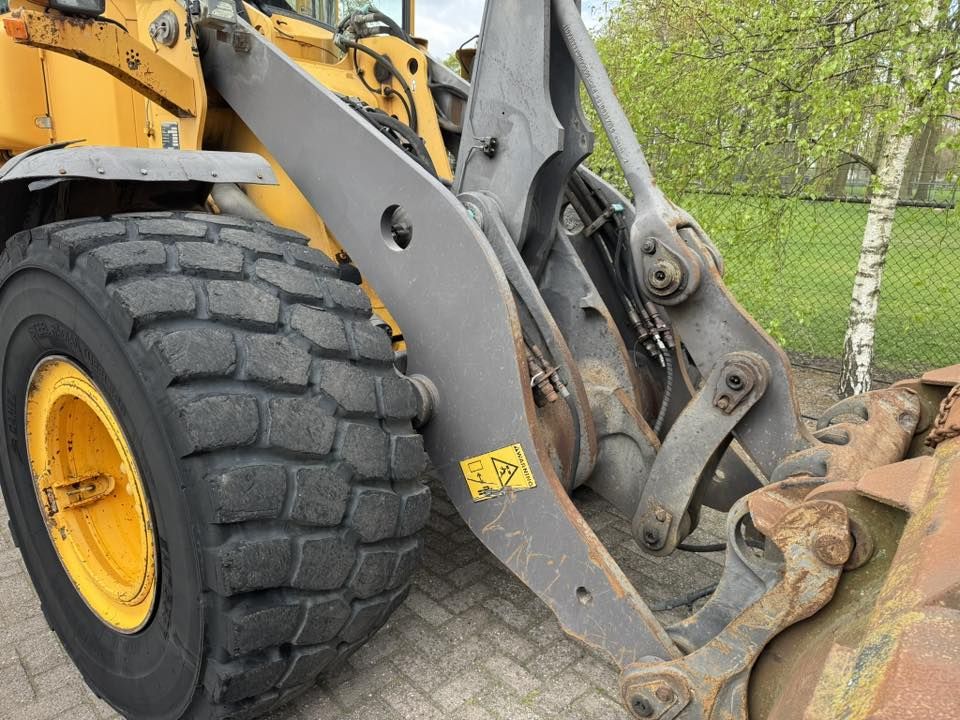 Volvo FL 290 L90E Shovel loader