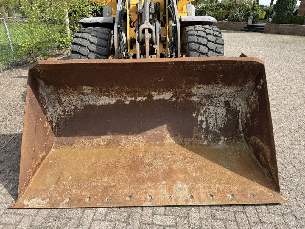 Volvo FL 290 L90E Shovel loader