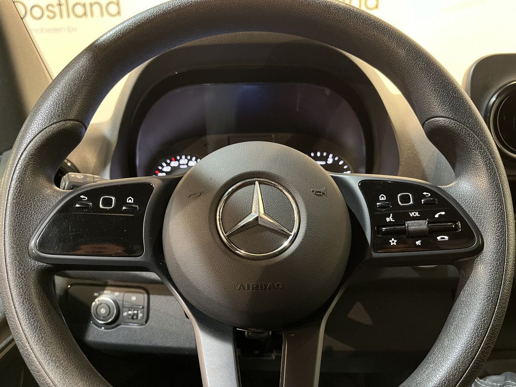 Mercedes-Benz Sprinter 315 CDI L3 RWD Open Laadbak / Euro 6 / Airco / MBUX / CarPlay / Navigatie / 3-Zits / 82.000 KM !!