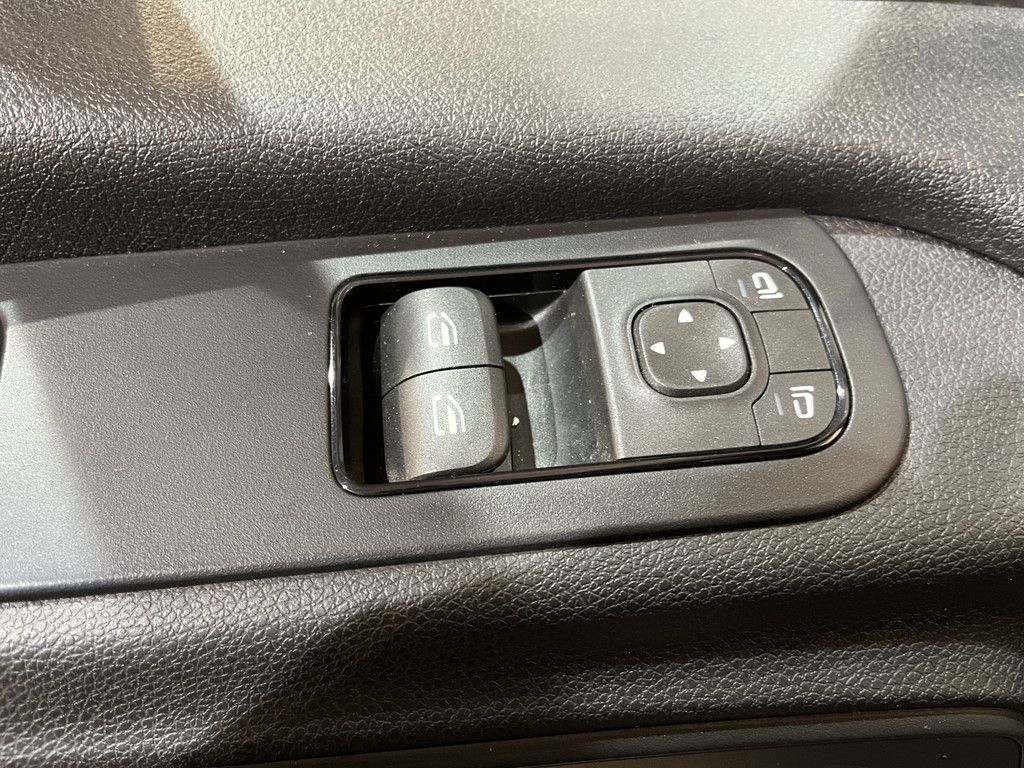 Mercedes-Benz Sprinter 315 CDI L3 RWD Open Laadbak / Euro 6 / Airco / MBUX / CarPlay / Navigatie / 3-Zits / 82.000 KM !!