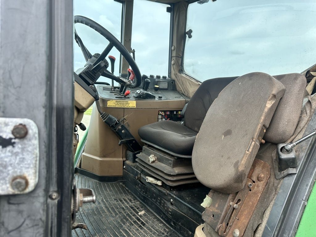 John Deere 6100