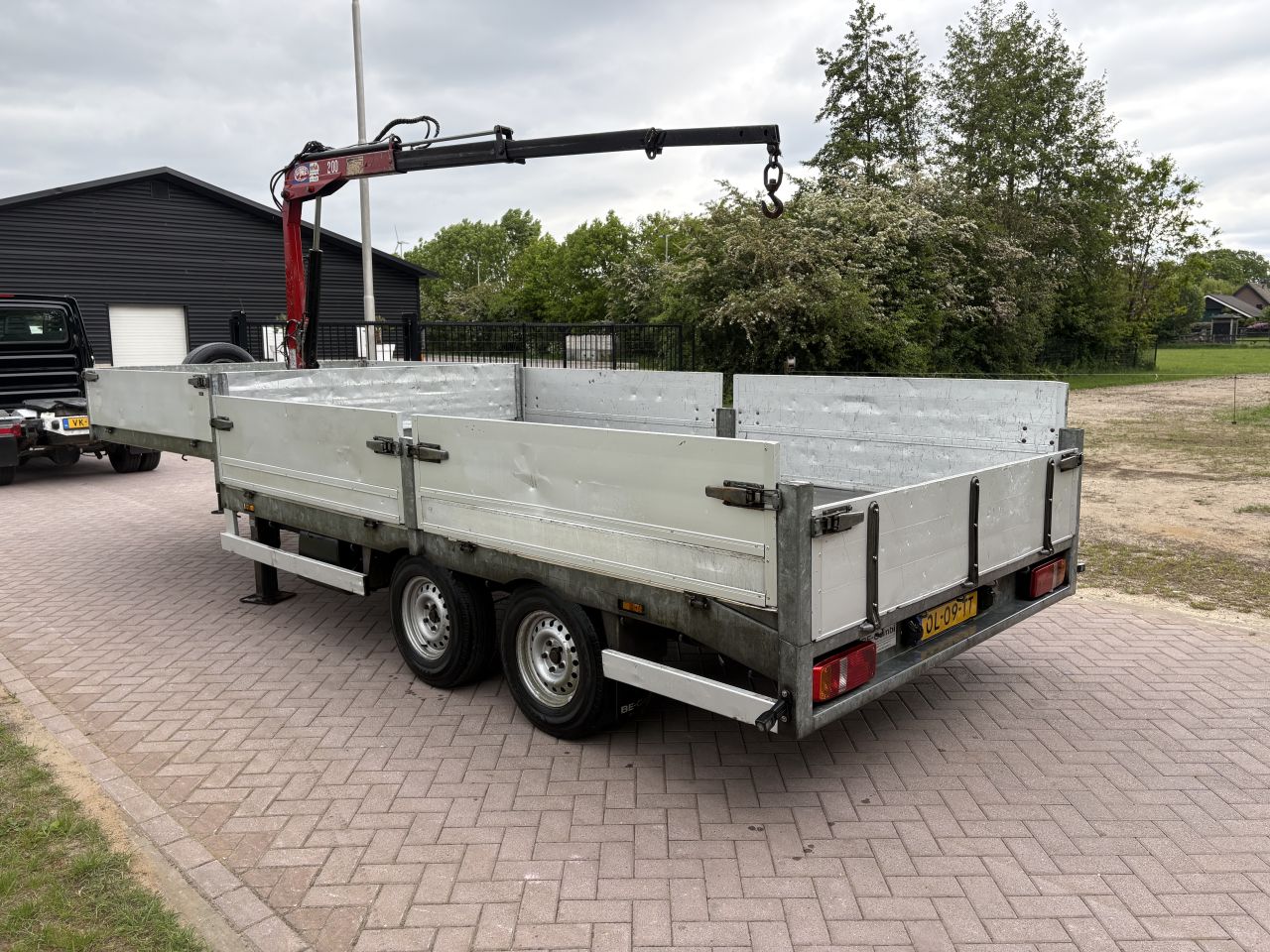 Be oplegger KUIPER 5.3 TON met aluminium luiken KRAAN