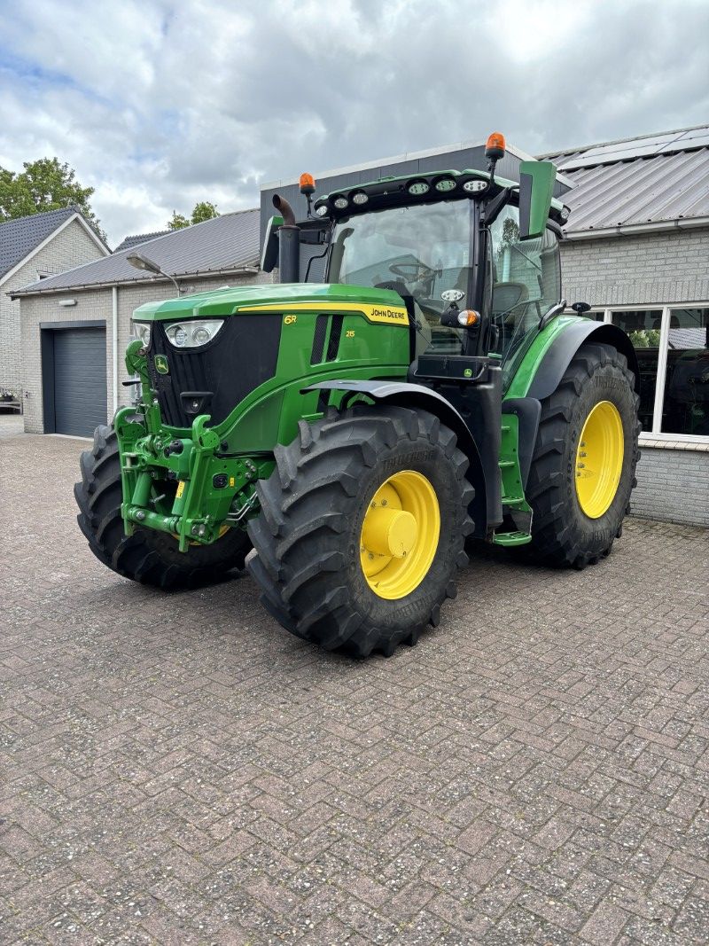 John Deere 6R215 – 2024 – 2460 uur – zeer complete uitvoering